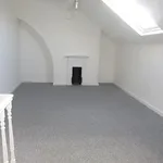 Rent 2 bedroom house in Leeds