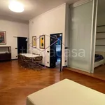 Affitto 6 camera appartamento di 129 m² in Firenze