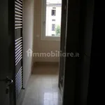 Rent 3 bedroom apartment of 90 m² in Milan