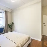 Rent a room in lisbon