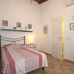 Rent a room of 80 m² in Roma