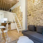 Appartement de 250 m² avec 1 chambre(s) en location à Lyon