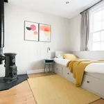 Rent 4 bedroom apartment in South East England