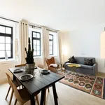 Appartement de 460 m² avec 1 chambre(s) en location à Lyon