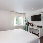 Rent 1 bedroom apartment of 240 m² in berlin