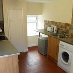 Rent 4 bedroom flat in South East England