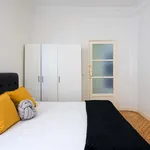 Rent a room of 108 m² in Madrid