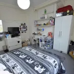 Rent 8 bedroom house in Leeds