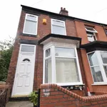 Rent 3 bedroom flat in Wakefield