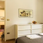 Rent 6 bedroom apartment of 80 m² in Rome