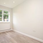 Rent 3 bedroom flat in East Of England