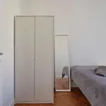 Rent a room in lisbon