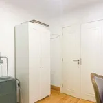 Rent 1 bedroom apartment in lisbon