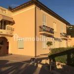 Apartment in villa, excellent condition, 170 m², Latte, Ville, Ventimiglia