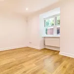 Rent 2 bedroom flat in St Albans