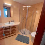 Rent 5 bedroom apartment in Girona