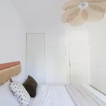 Rent 5 bedroom apartment in Lyon