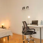 Rent a room in Madrid