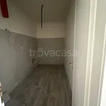 Affitto 3 camera appartamento di 105 m² in Rieti