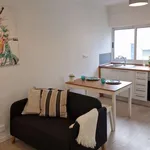 Rent 2 bedroom apartment of 60 m² in lisbon