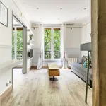 Rent 1 bedroom apartment of 31 m² in Paris