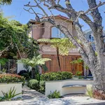 Rent 5 bedroom house of 303 m² in manhattan beach