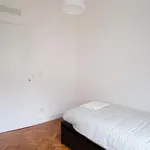 Rent 3 bedroom apartment in Lisbon