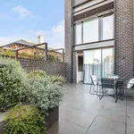 Rent 2 bedroom apartment in Melbourne