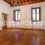 Affitto 4 camera appartamento di 155 m² in Rome