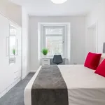 Rent 3 bedroom apartment in Scotland