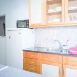 Rent a room of 160 m² in lisbon