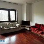 Rent 5 bedroom apartment of 165 m² in Rome