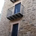 Rent 4 bedroom house of 110 m² in Gangi