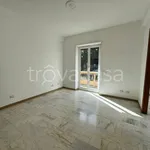 Rent 4 bedroom apartment of 104 m² in Roma