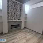 Affitto 2 camera appartamento di 64 m² in Turin