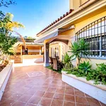 Rent 5 bedroom house of 600 m² in Marbella