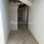 Affitto 2 camera appartamento di 68 m² in Modena