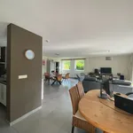 Maison de 730 m² avec 4 chambre(s) en location à Kruisem