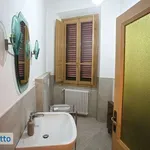 Affitto 6 camera casa di 120 m² in Arezzo