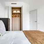 Rent 2 bedroom apartment of 1163 m² in Barcelona