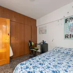 Rent a room of 80 m² in valencia