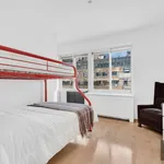 Rent 2 bedroom house of 200 m² in New York City