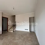 Rent 5 bedroom house of 143 m² in Rome