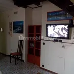 2-room flat via Zumbini 33, Portici