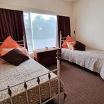 Rent 4 bedroom apartment of 220 m² in Jeffreys Bay