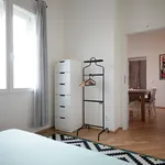 Rent 1 bedroom apartment of 50 m² in Prague