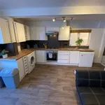 Rent 5 bedroom house in East Midlands