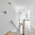 Rent 3 bedroom apartment in Toronto (Little Portugal)