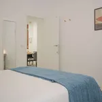 Rent a room of 245 m² in madrid