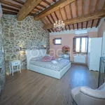 Rent 3 bedroom house of 80 m² in Seggiano